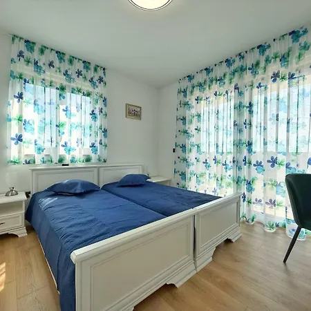 Holiday home Anastasia *