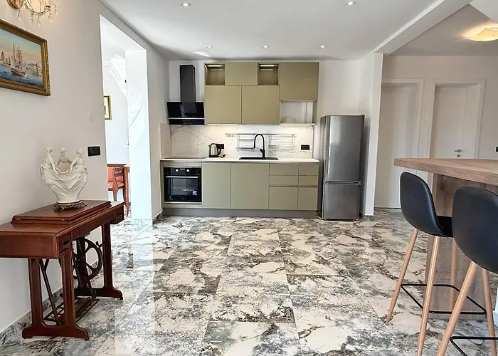 Semesterbostad Anastasia *