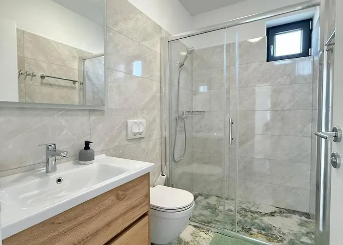 Anastasia Semesterbostad Kovacic